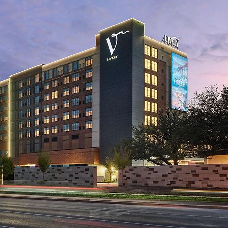 Lively Hotel On Oak Oklahoma City, Tapestry By Hilton エクステリア 写真