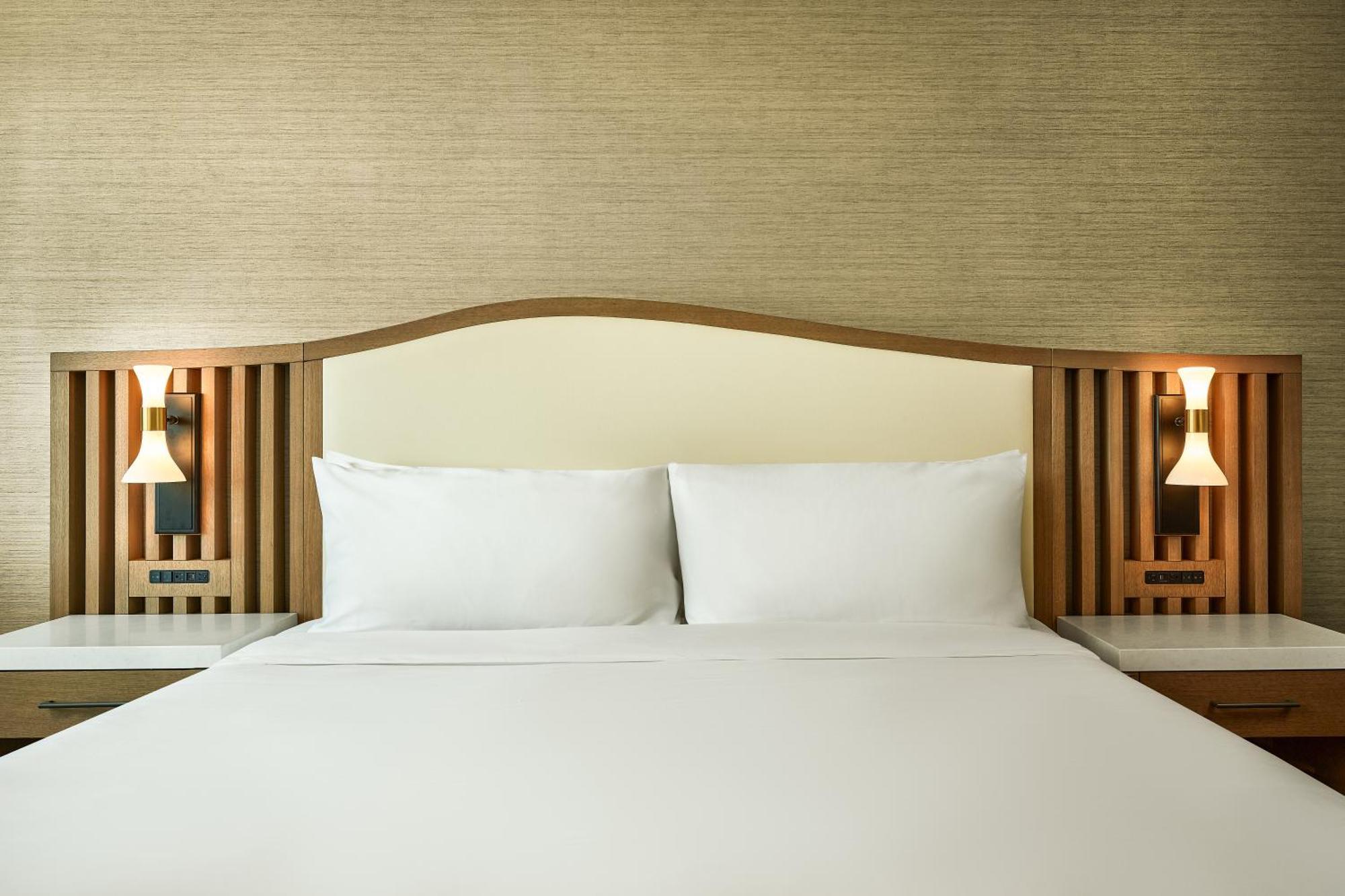 Lively Hotel On Oak Oklahoma City, Tapestry By Hilton エクステリア 写真